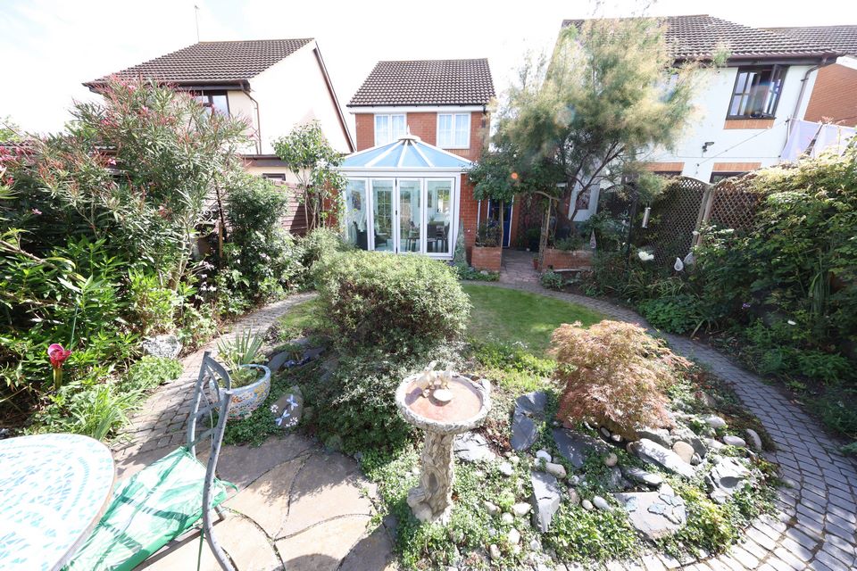 Hastings Close, Grays, RM17 5FE
