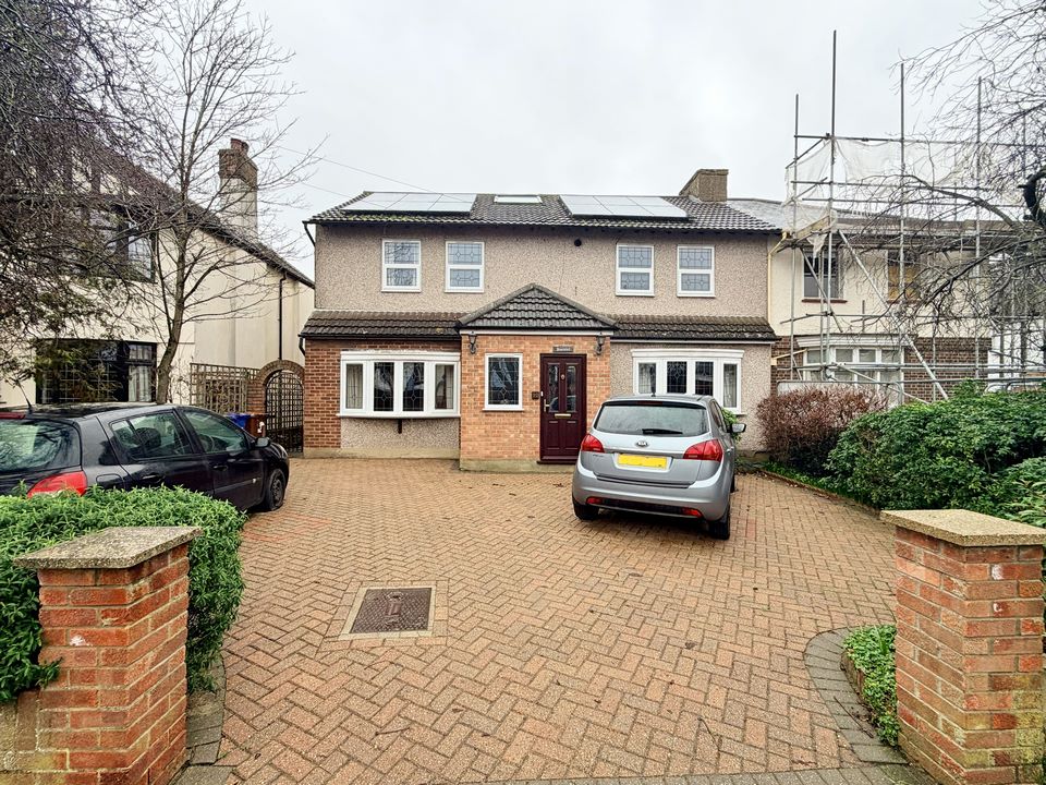 Chestnut Avenue, North Grays