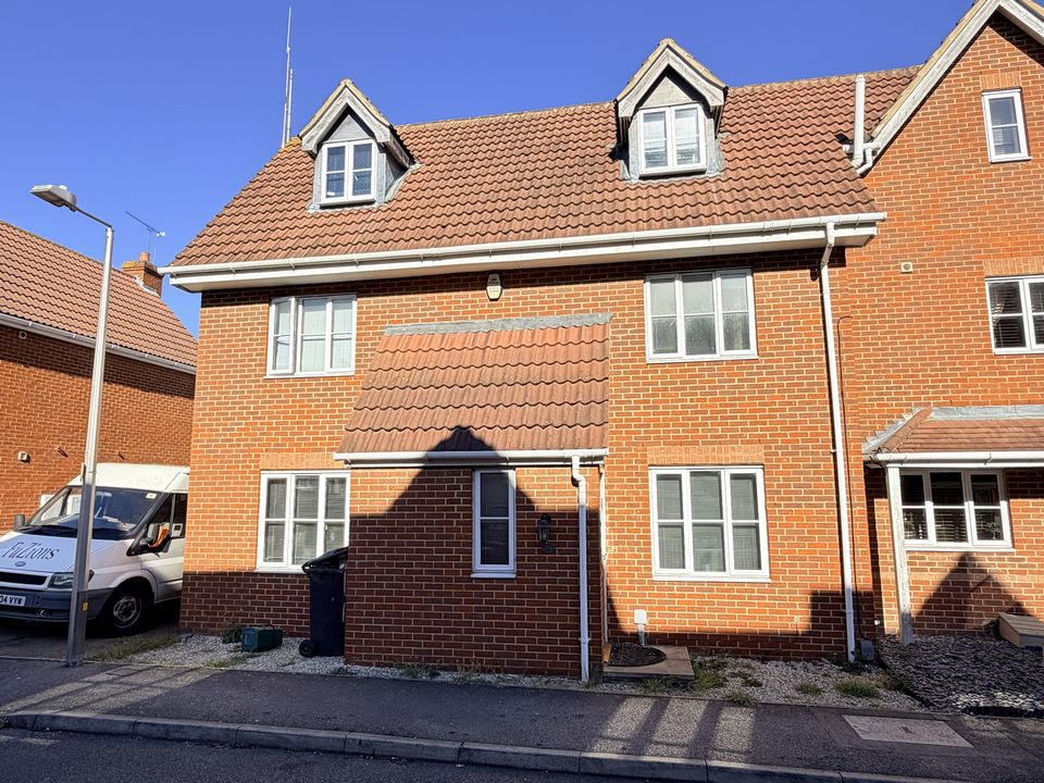 Norfolk Place, Chafford Hundred