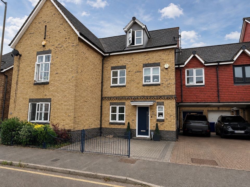 Hedingham Road, Chafford Hundred 